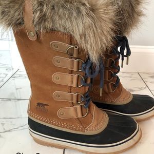 Sorel Joan of Arctic Boots Size 8